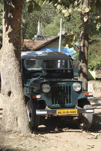 a typical safari vehicle in Wayanad
