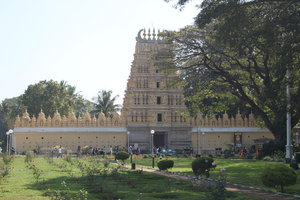 outside of the Sri Shveta Varahaswami Tempel