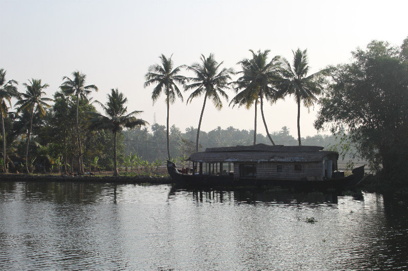 houseboat in the backwaters