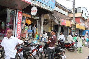 Nina shopping in Madikeri