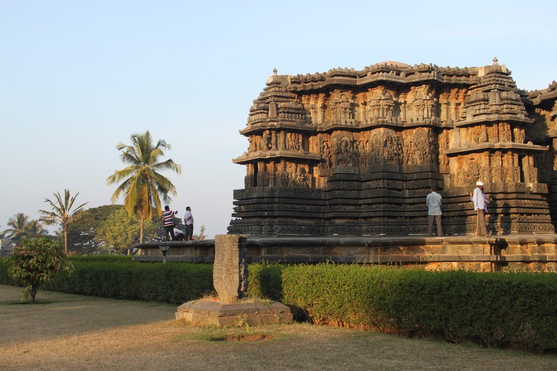 finally peaceful: the Hoysaleswara Temple in Halebid