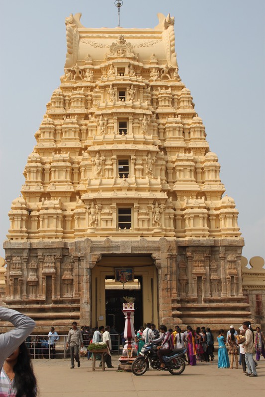gopuram (tower) of the Sri Ranaganthaswamy Temple