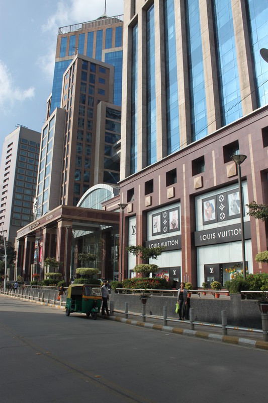 shopping mall in Grant Road