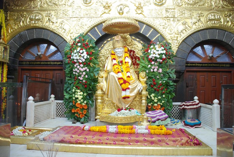 inside the Shri Sai Baba Samadhi Mandir
