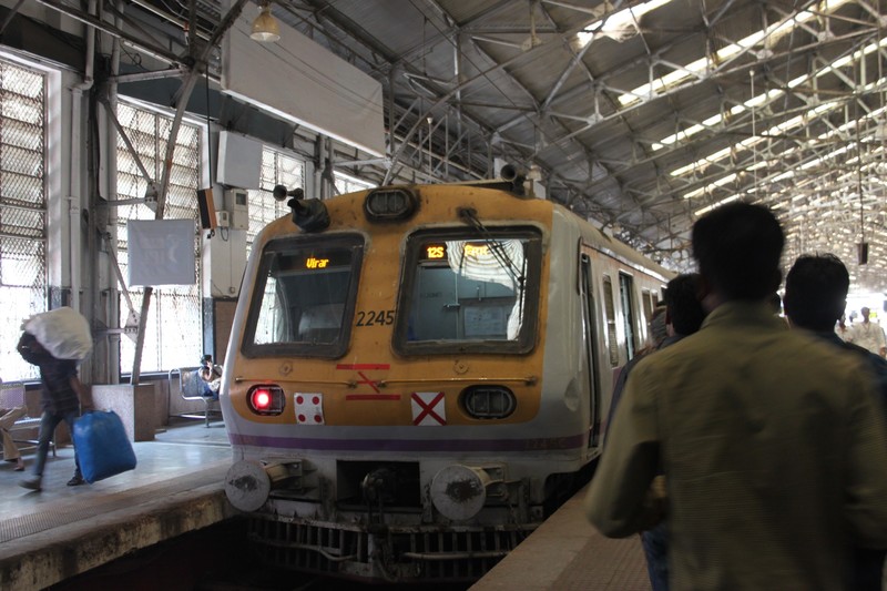 train to Mumbai CBD