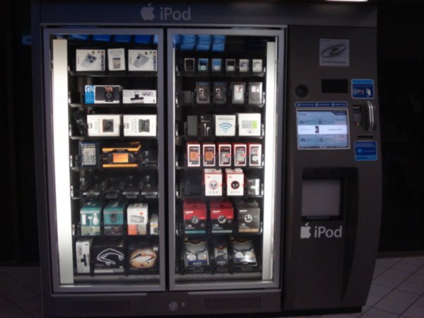 iPod vending machine in the airport