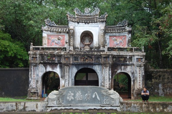 The front gate to the temple