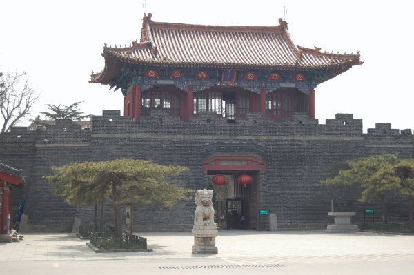 The northern gate of Dai temple