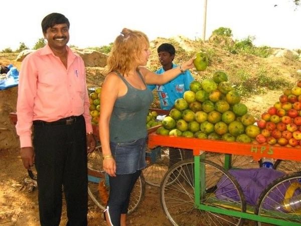 shopping for mangoes with Ganesh my yoga teacher