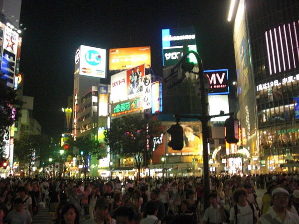 Check out this crowded intersection - Shibuya, Tokyo