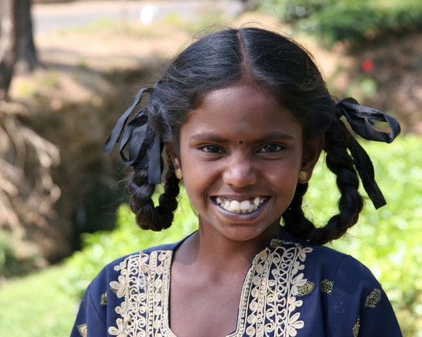 Very photogenic Tamil schoolgirl
