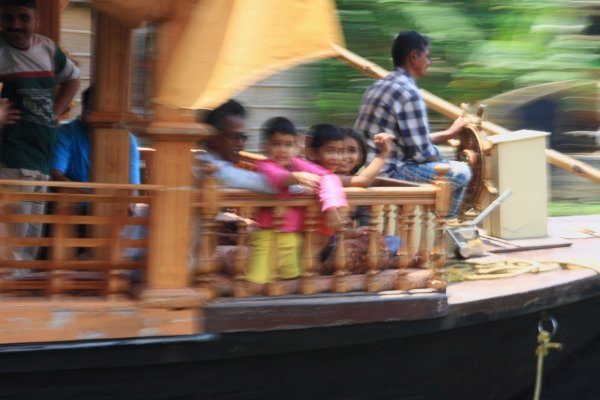 Kettuvallam (rice barge) houseboat