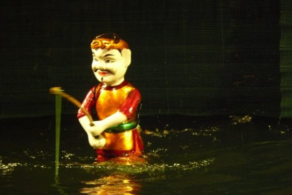 Water puppetry or magic?