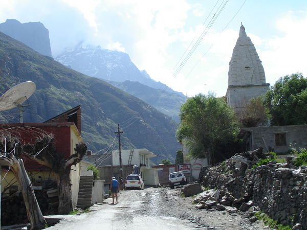 Village on the way to Jispa