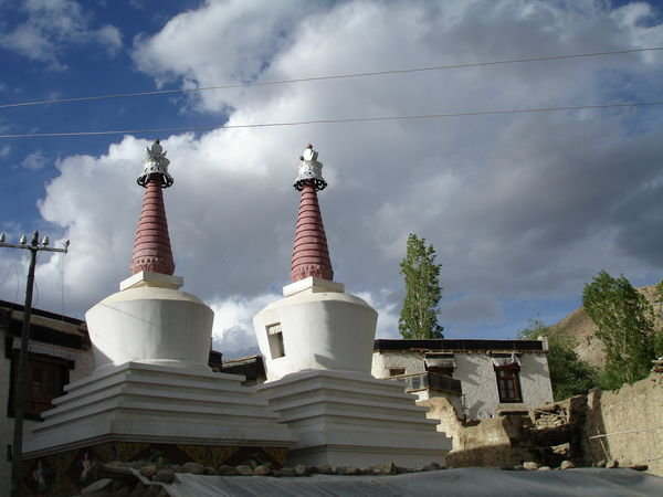 Stupas at Sankar Gompa 