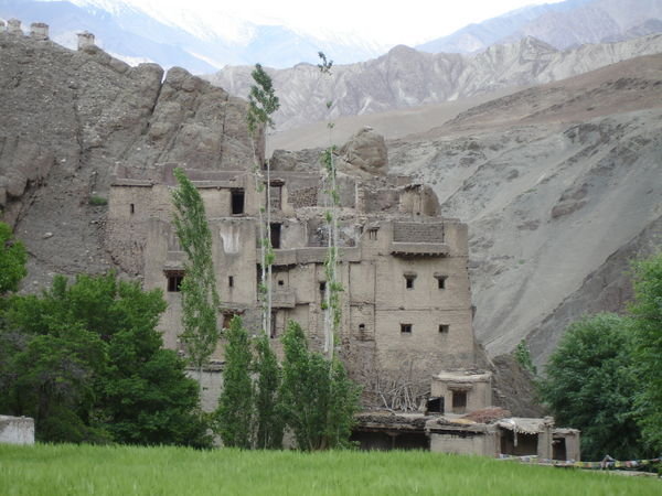 Fortress built into the mountainside on the way back from Alchi to Leh 