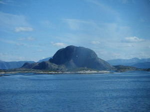 Mounyain Island with a hole in the middle