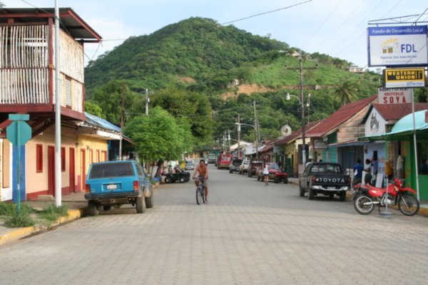 San Juan del Sur street scene