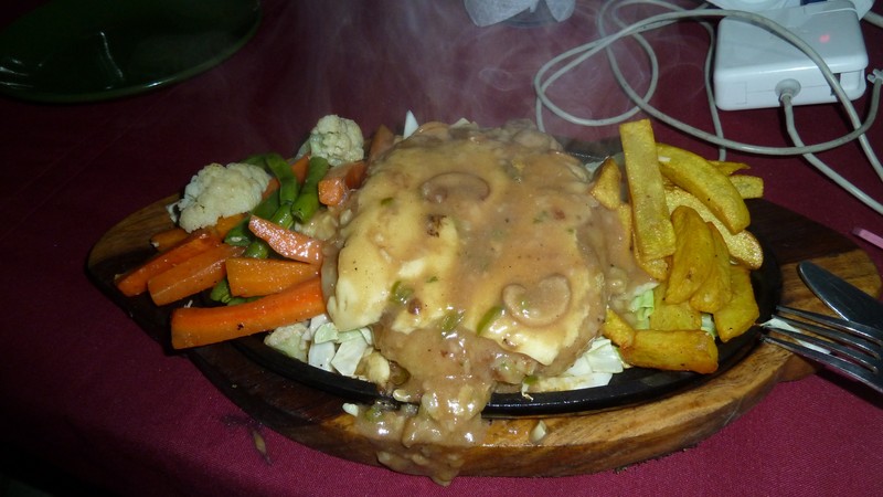 A delicious sizzler from Lemongrass Restaurant