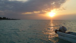  Boat and a sunset on Holbox