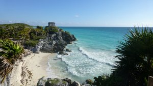 The ruins and the beach in Tulum