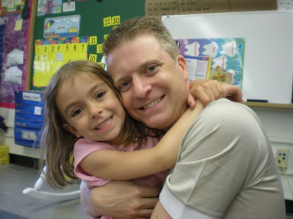 daddy surprised Emily at school