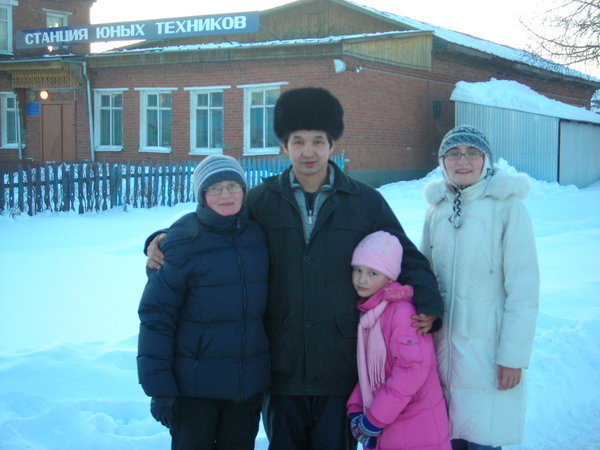 Lena, Ismail,and their daughter