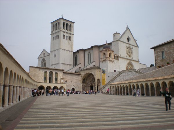 The steps to the entrance to the basilica. On the right side.