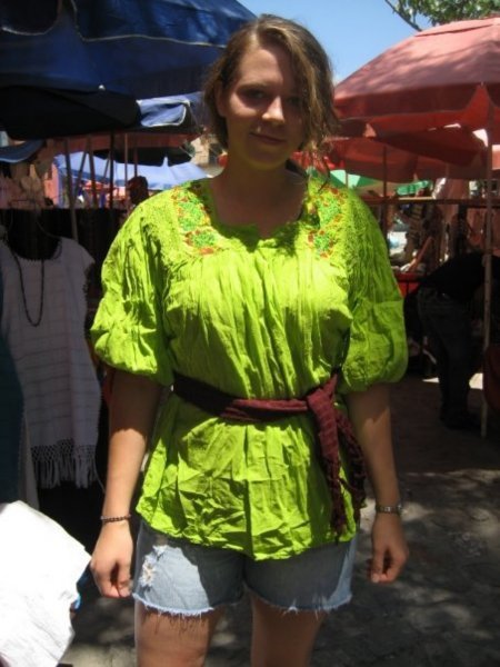 My cool new Oaxacan outfit - hand made by my weaving teacher!