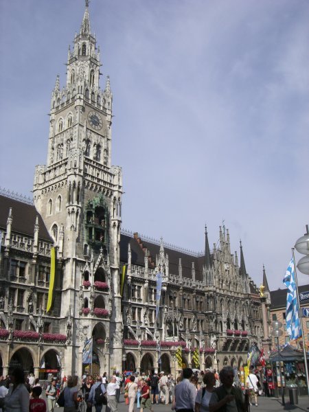 Rathaus with Glockenspiel