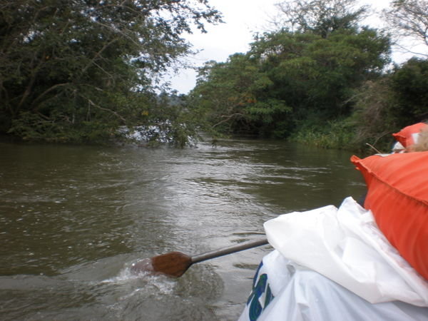 Boating down the Iguazu river (towards the freakin´falls!!)