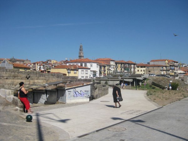 The hunchback of Porto