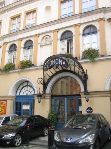 Corona Hotel