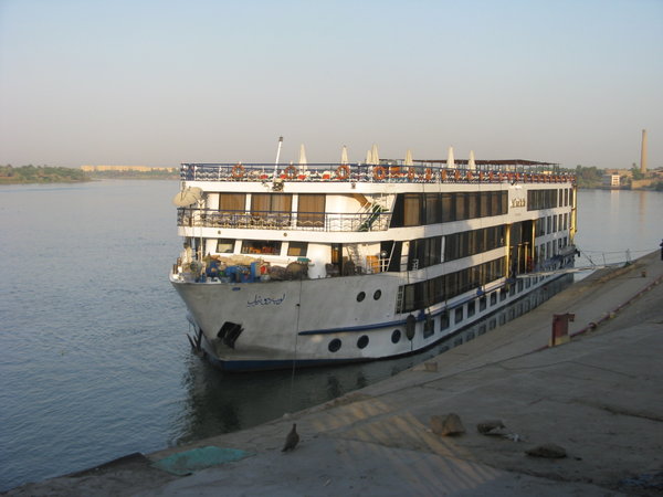 The river cruise boat