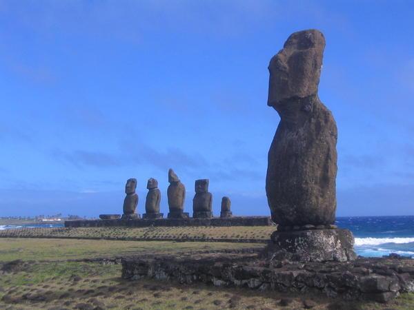 More Moai!