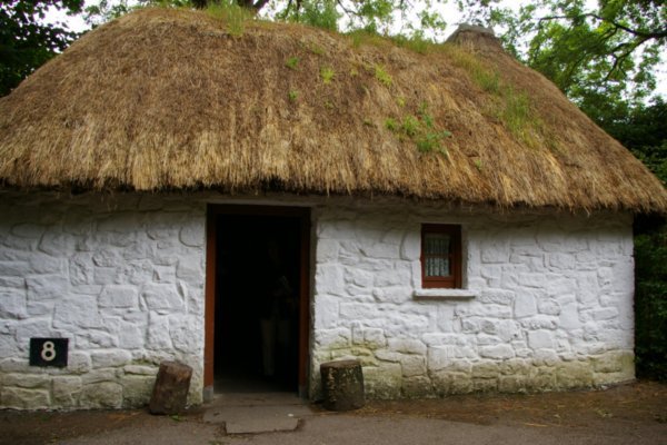 Thatched roof home in Bunraty Folk Park