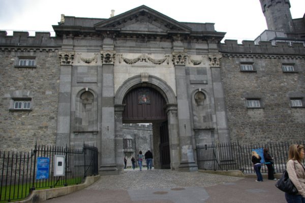 Kilkenny Castle entrance