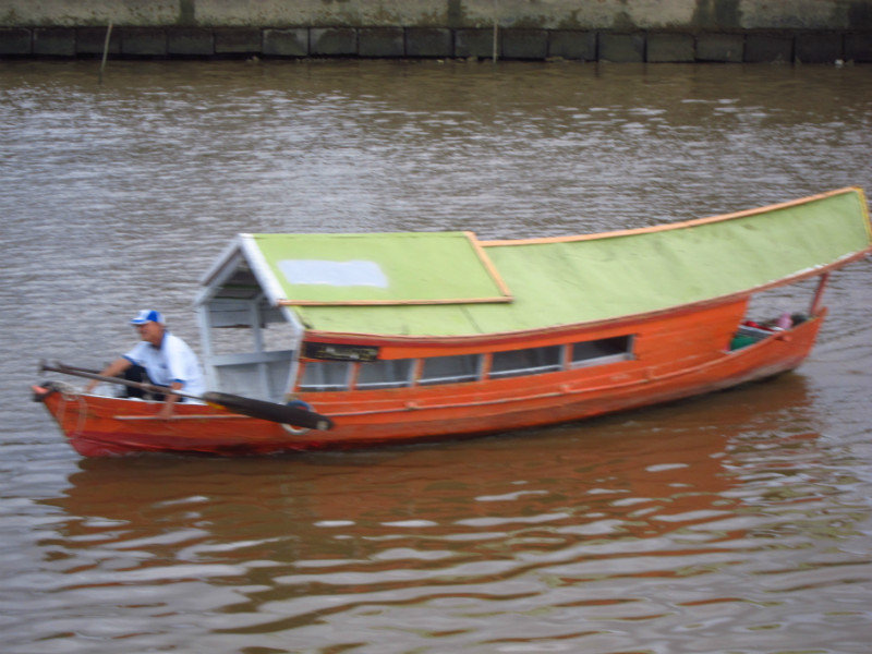 typical bus boat