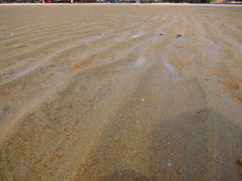 Wavey sand