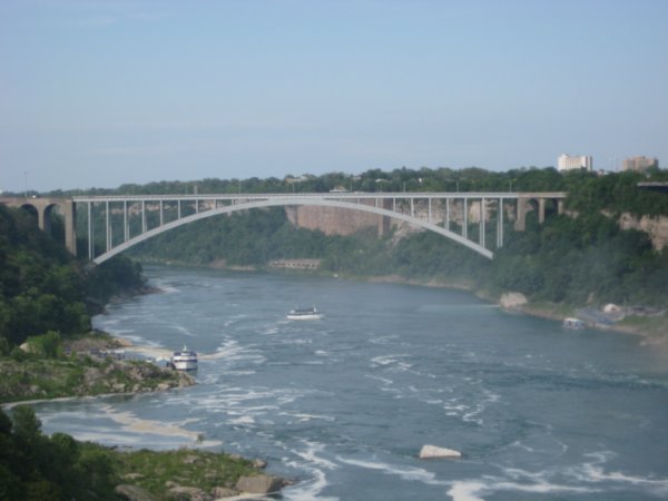 Rainbow Bridge from U.S. to Canada
