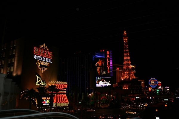 Vegas Nightlife !!