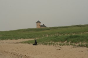 Mysterious person on the beach !