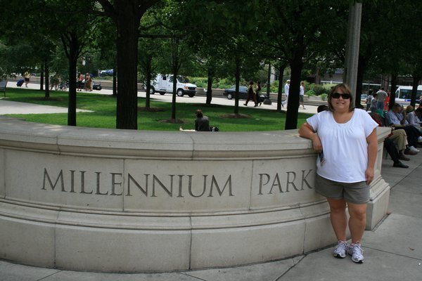 I'm striking a pose in Millenium Park