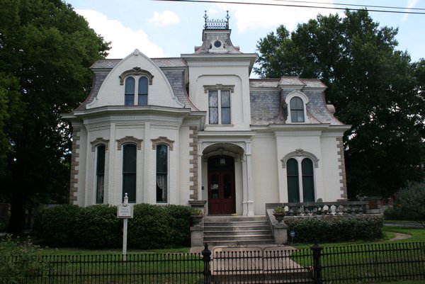 "Villa Marre" the house used in the TV show Designing Women