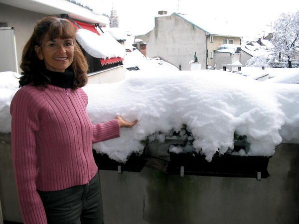 Evi Measures the Snow