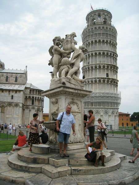 Pisa Water Fountain with Leaning Tower