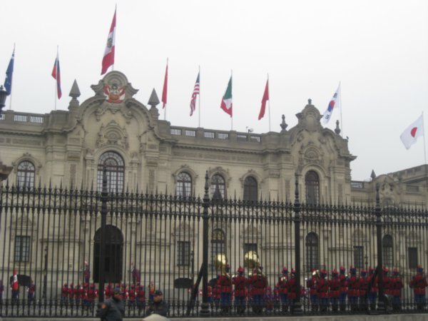 10. Changing of the Guard, Government Palace - Lima