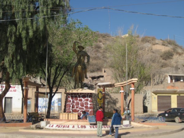 1. Statue in Tupiza