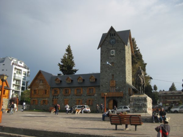 3. Centro Civica, Bariloche