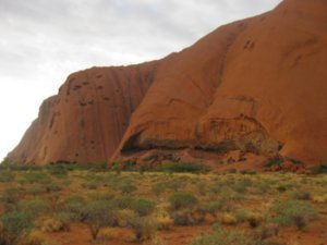 66. Uluru basewalk